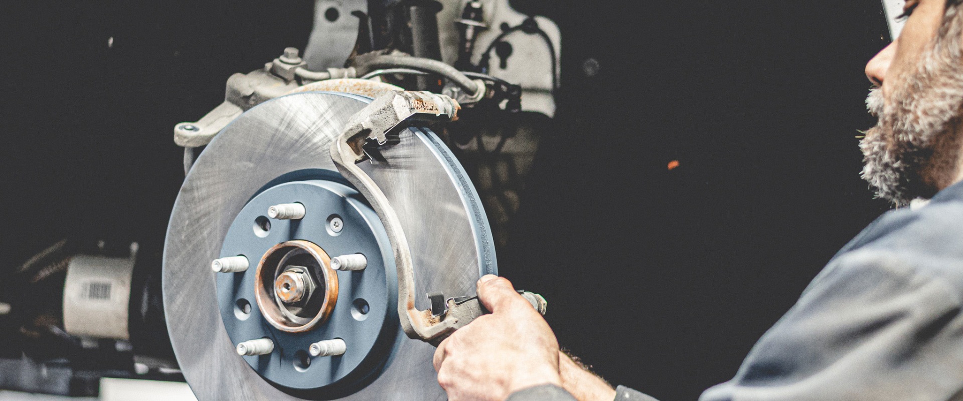 Explaining Symptoms and Concerns: A Comprehensive Guide for Automotive Service
