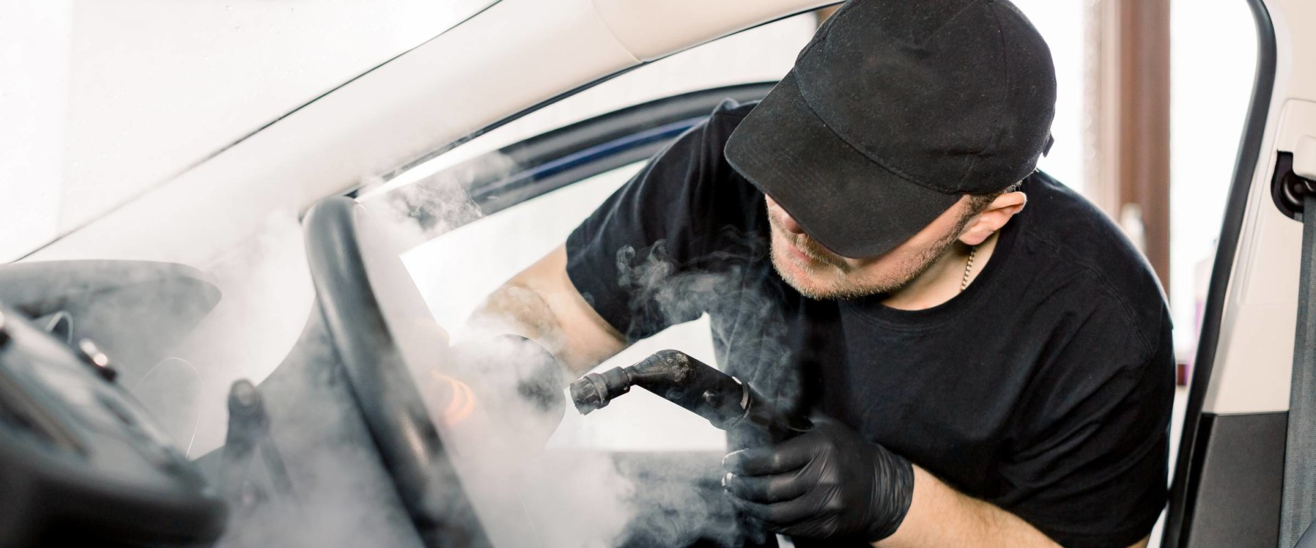 Washing and Waxing Techniques for Maintaining and Repairing Your Vehicle